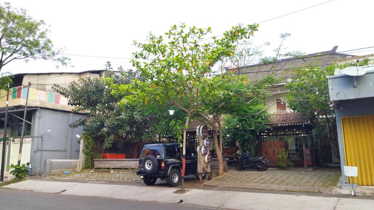 Nusantara Hotel Syariah Jepara Esterno foto