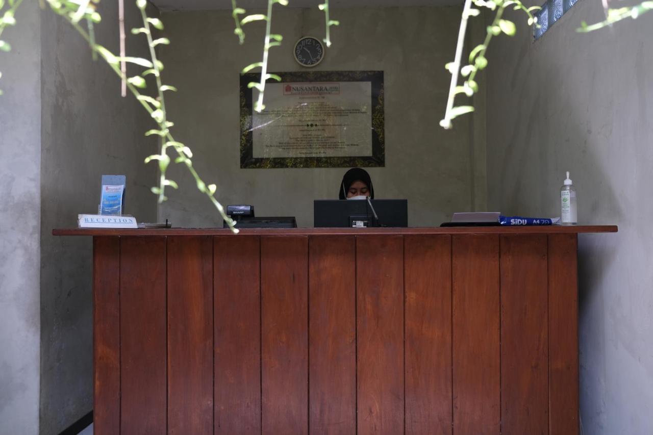 Nusantara Hotel Syariah Jepara Esterno foto