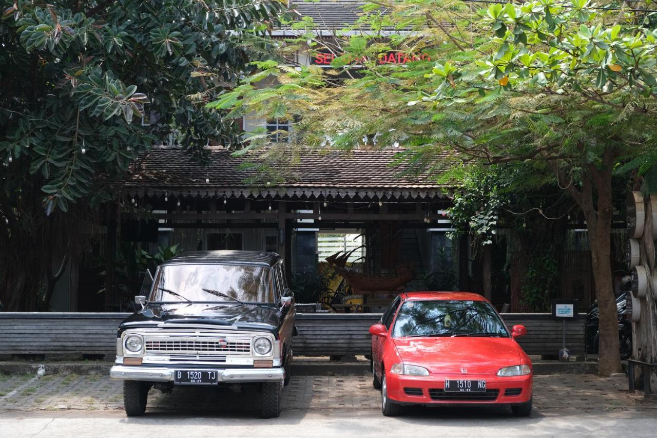 Nusantara Hotel Syariah Jepara Esterno foto